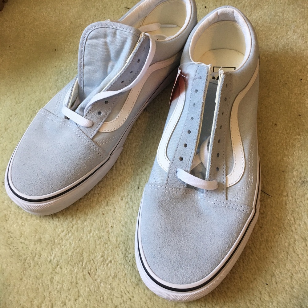 NWT Vans Old Skool Lowtops Men’s 9.5 Women’s 11